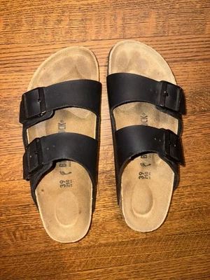Birkenstock Arizona Women’s Black Sandals Size 39 8US Regular Fit Soft Footbed - Image 1 of 4