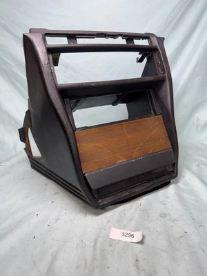 Console central 1984 - 1993 Mercedes-Benz W201 190E 190D - Imagem 1 de 4