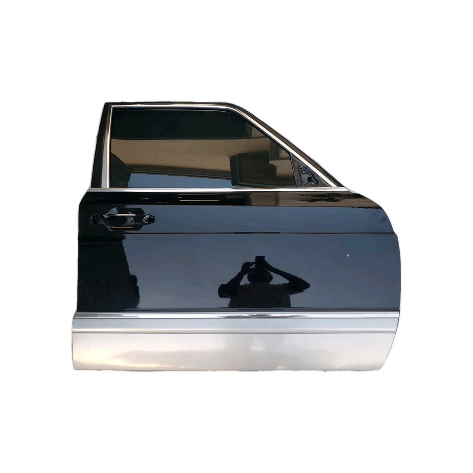 Черная и серая передняя пассажирская дверь W126 Mercedes Benz 300sel 420sel 560sel - Изображение 1 из 4