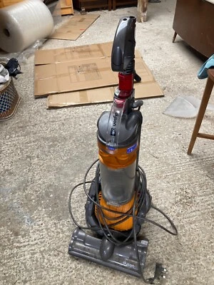 Dyson DC24 Vacuum Cleaner - Spares or Repair - Image 1 of 4