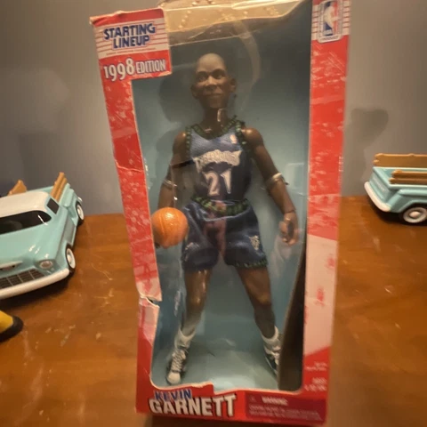 Kevin Garnett Minnesota Timberwolves 1998 Starting Lineup Action Figure NIB NIP Cover