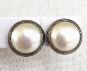 Vintage Judy Lee Faux Pearl Silver Tone Button Clip Earrings 7/8" - Picture 1 of 8