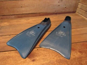 Vintage Voit Viking A6 Medium Large Diving Snorkeling Swimming Fins Flippers - Picture 1 of 14