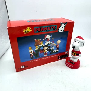 Peanuts Weihnachten Noel Tischstück Kurt Adler Resin Display mit Snoopy Figur - Bild 1 von 6