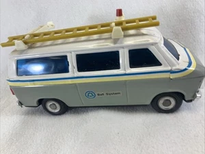 Furgone giocattolo vintage anni 70 Bell System compagnia telefonica coin bank metallo - Foto 1 di 6