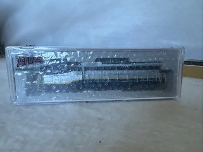 Atlas N Scale Amtrak California #48887 Dash 8 Diesel Locomotive For Train Set - Image 1 of 4