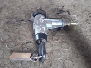 Interruttore accensione Audi 80 berlinaavant 1991 19 basico berlina 19 ltr 55 kw - Foto 1 di 3