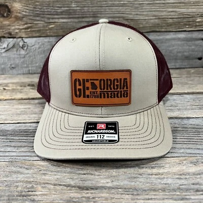 Sombrero de camionero Richardson con parche de cuero hecho en Georgia Foto 1 de 2
