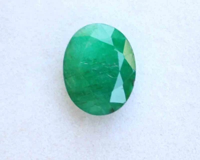 Natural Emerald Cut Green Emerald Beryl Loose Gemstone 12.90 Ct Pendant Size - Image 1 of 2