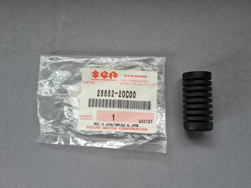 NOS Genuine Suzuki Rg500 Gamma Rgv250 Gear Lever Rubber 25652-20c00
