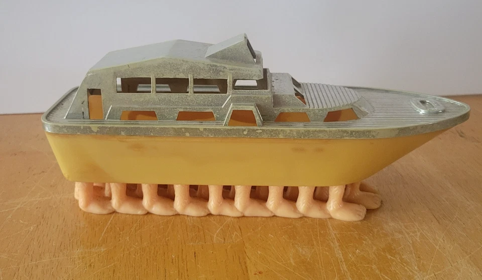 De Colección Bibi Products 38 Pies Yate Barco Juguete Mordaza Regalo Papá Años 70 Hecho en Hong Kong  Foto 1 de 4