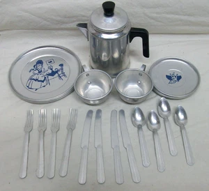 Vintage Little Bo-Peep 24-teiliges Blechgeschirr & Besteck Kinderspielset, Teller, Tassen & - Bild 1 von 10