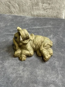 The HERD Elephant Figurine - Picture 1 of 5