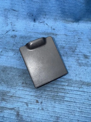 01-05 Lexus IS300 consola central porta monedas bandeja de cenizas 574111-3010 OEM frontal Foto 1 de 4