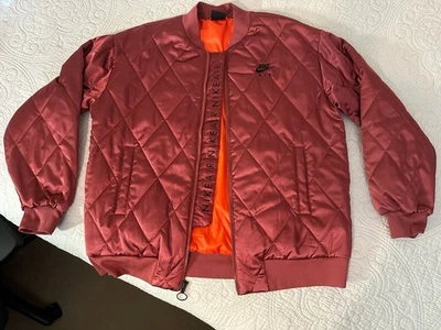 Chaqueta Nike Mujer Talla Mediana Oro Rosa Naranja Cremallera Completa Manga Larga Bolsillos M Foto 1 de 4