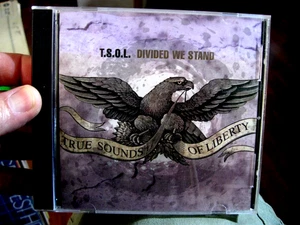 T.S.O.L. DIVIDED WE STAND 2003 NITRO CD - Picture 1 of 5