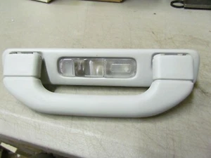 1 New Genuine Mercedes-Benz-Sprinter ML 320 Grip Rail A 163 810 05 51 7D05 - Foto 1 di 4