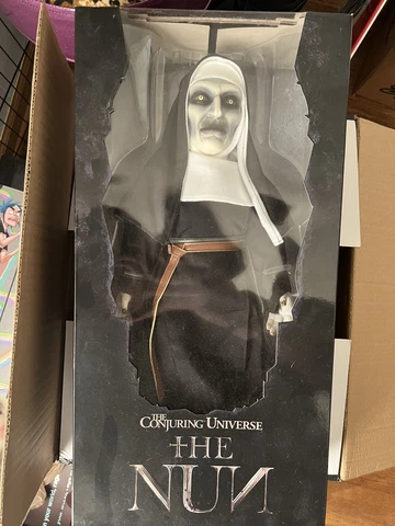 Mezco Toyz: The Conjuring Universe - The Nun 18-Inch Deluxe Doll Figure Cover