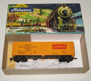 Vintage TYCO HO Scale Armour 40' Box Car - Item #CCHO1054 - Picture 1 of 4