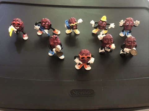 The California Raisins Lot of 9 Figures Hardees Excellent Condition Cover