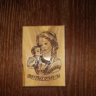 Olive Wood  Magnet Baby Jesus with Virgin Mary 3x2inch  - Image 1 of 4
