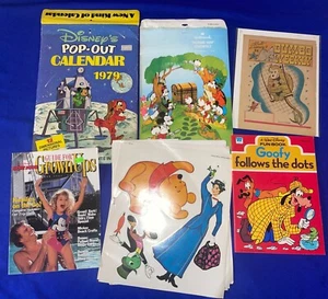 LOT-VTG Walt Disney 1950-80s EPHEMERA-COMPLETE Dumbo Weekly/Calendar/Centerpiece - Picture 1 of 5