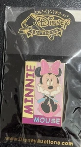 LE 250 Disney Pin Auctions PINS Sitting Minnie Mouse Sold Out Name Original Card - Picture 1 of 1