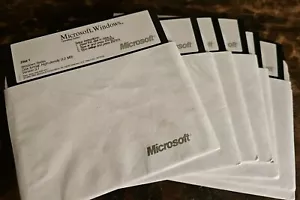 Microsoft Windows 3.1 Installation Floppy Disks Set Of 7 With Manual - Picture 1 of 9