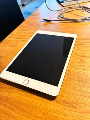 Apple iPad mini 3 16GB, WLAN, 20,07 cm, (7,9 Zoll) - Gold - Bild 1 von 4