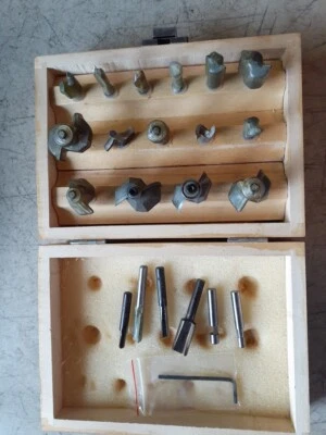 Professional Woodworker  Router Bit Tool Set w Case Shop Tools Turning - Image 1 of 4