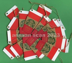 Menge 15 Starbucks Urlaub ROTE TASSE Schlüsselanhänger Ornament Karten ©2015 NEU NVR ACTVD - Bild 1 von 2