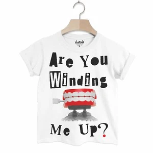 Batch1 Comic Relief Red Nose Day Winding Me Up lustiges Kinder Charity T-Shirt - Bild 1 von 2