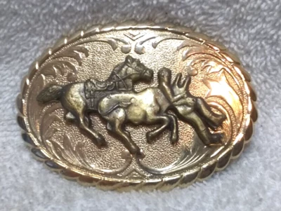 Cowboy Roping Calf Gold Engraved Western Rodeo Belt Buckle Great Condition - Image 1 of 4
