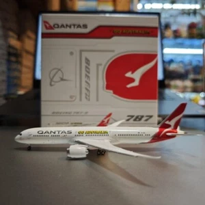 1:400 JC Wings Qantas Boeing 787-9 Airplane Diecast Aircraft Model - Picture 1 of 5