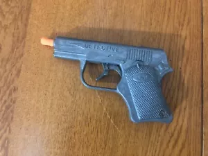 VINTAGE 1960’S SILVER METAL 5” LESLIE HENRY L-H DETECTIVE GUN TOY WORKS - Picture 1 of 9