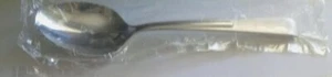 Oneida Centigrade Stainless Steel Dinner Spoon/Place Spoon 7" - Picture 1 of 2