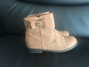 mk little girl boots