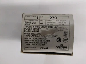 Leviton 279 3 pole 4 Wire recepticle With Plate - Picture 1 of 4
