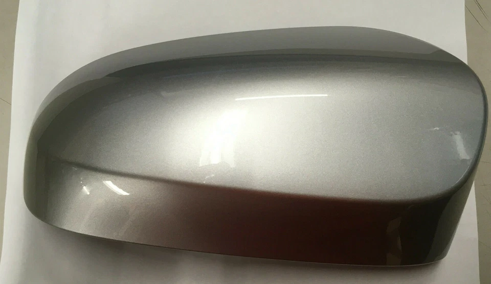 CUBIERTA DEL ESPEJO RETROVISOR EXTERIOR HATCHBACK TOYOTA YARIS SE ADAPTA AL LADO DEL PASAJERO PLATEADO 2012-2014 Foto 1 de 1