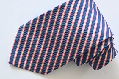 Corbata BROOKS BROTHERS MAKE AZUL SEDA CUELLO HOMBRE W:4" POR L:60" Foto 1 de 3