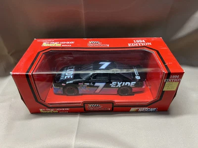 Nuevo en caja 1994 Racing Champions escala 1:24 diecast NASCAR Stock Car #7 Geoff Bodine Foto 1 de 4
