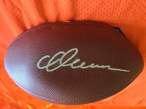 Chris Olave Autografiado Wilson NFL Fútbol Firmado Desconocido Autógrafo Saints - Imagen 1 de 3