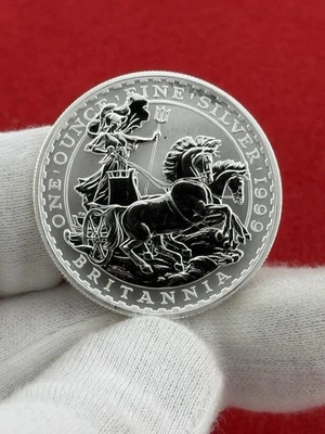 1999 Britannia 2 pound Coin 95.8 Fine Silver 32.45 Grams - Image 1 of 3