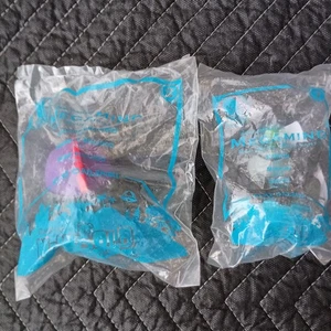 Lot of (2) NEW Megamind Bulldog Brainbot #2 & Minion #7 McDonalds Toys from 2010 - Picture 1 of 2