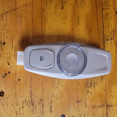 Ford Fusion 2013-2016 luz domo lámpara consola superior techo trasero OEM Foto 1 de 3