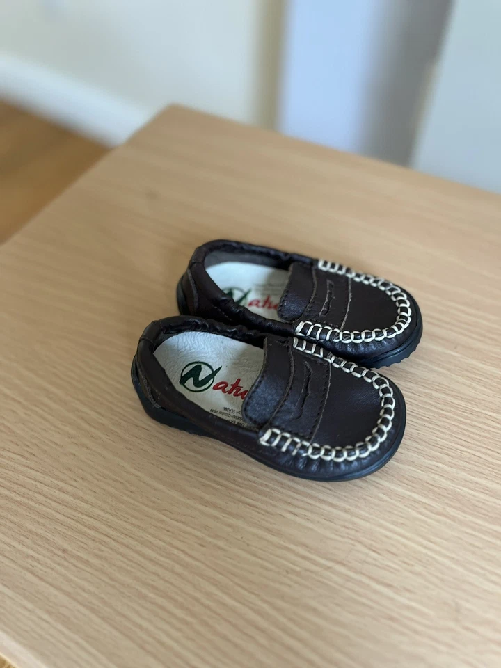 Naturino Niños Talla EU 19 Talla 4-4.5 EE. UU. Marrón Mocasines Zapatos Nuevos Foto 1 de 4