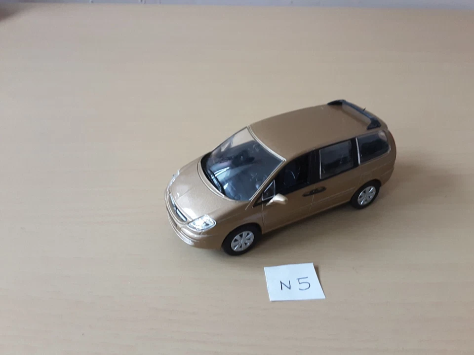 NOREV, CITROËN C8, 1/43 e  - Photo 1/1