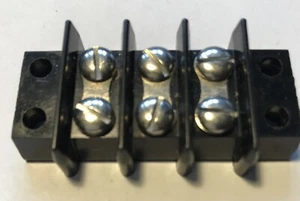 Cinch 3 Way Connector Barrier Strip / Terminal Block - Picture 1 of 2