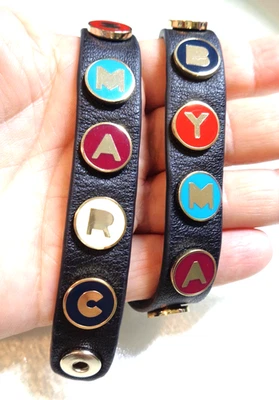 Gargantilla MARC JACOBS Firmada, Esmalte Multicolor Deletrear Detalles, Cuero Negro N Foto 1 de 4