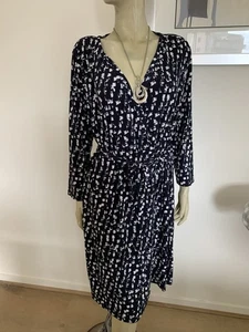 Vestido envolvente vasco talla 14 - COMPRA 5 artículos = Envío gratuito - Imagen 1 de 4